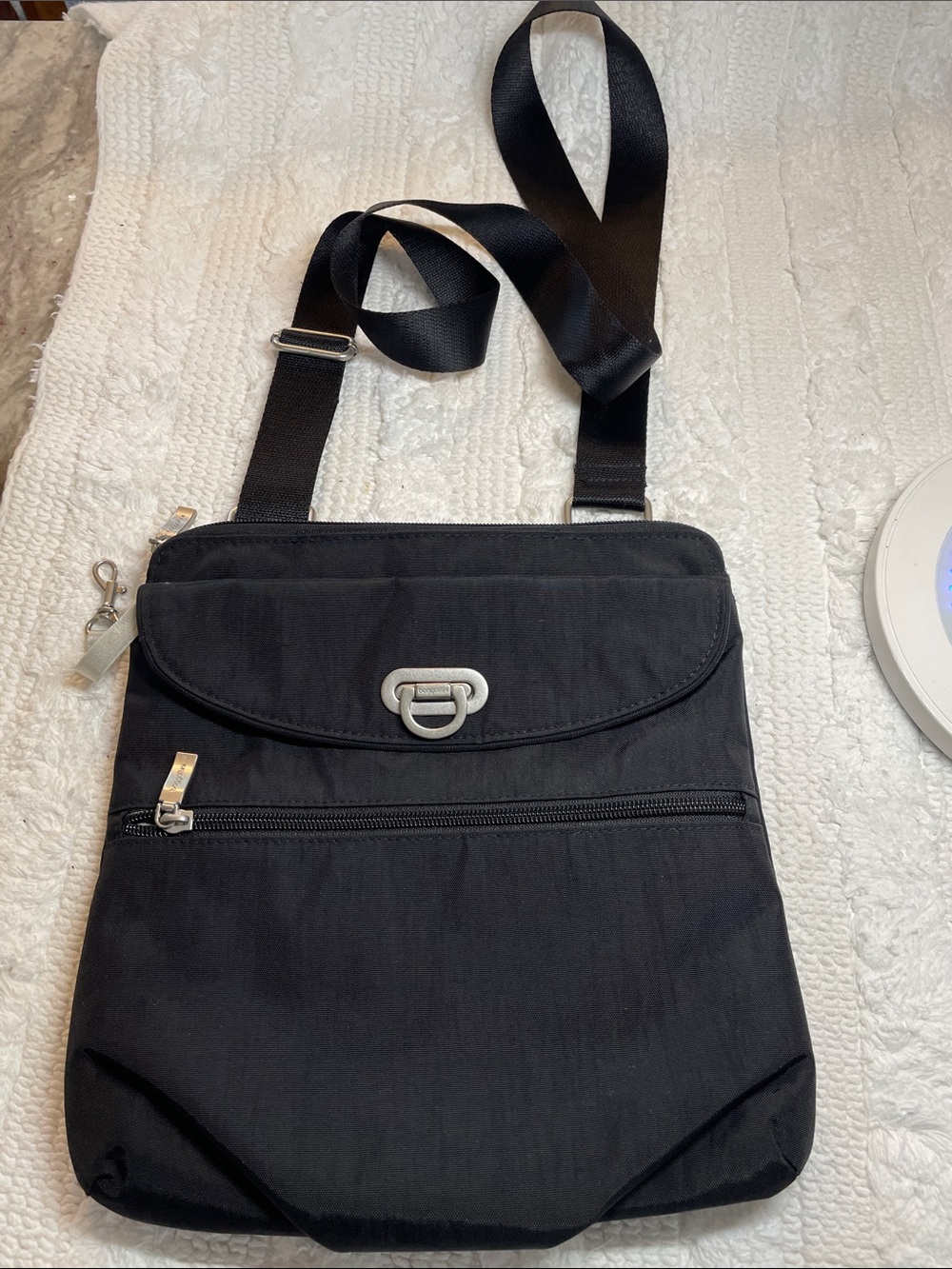 Women’s Baggallini Black 11 inch Crossbody Bag with Front Flap and Zip Pocket